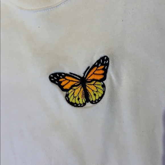 white butterfly brandy mellville cropped shirt - Picture 4 of 4